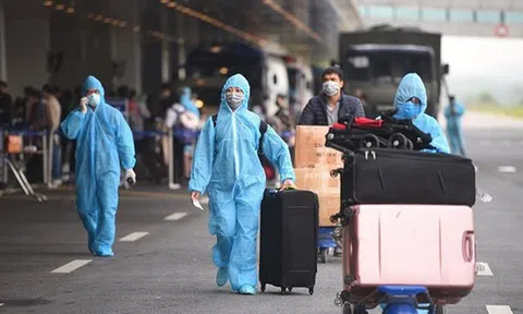 Tạo điều kiện thuận lợi cho người nhập cảnh vào Việt Nam dịp Tết