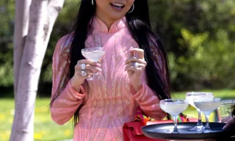 Sao gốc Việt bị loại khỏi show truyền hình Mỹ vì lùm xùm phân biệt chủng tộc