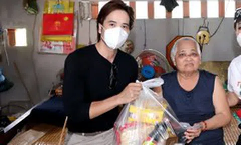 Đoàn Minh Tài trao quà Tết cho người nghèo, trẻ nhiễm chất độc da cam