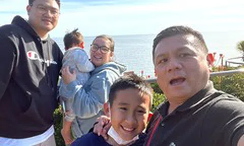 Chồng cũ Phi Nhung nhắn nhủ xúc động Wendy Phạm khi đi làm xa