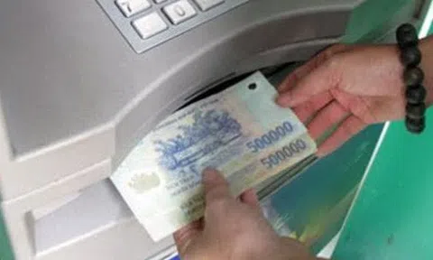 Nhiều người chưa chắc biết vì sao máy ATM lúc được rút 5 triệu, lúc chỉ 3,5 triệu một lần