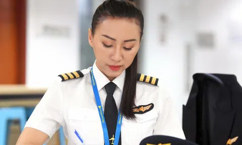 Niềm vui của nữ phi công tuổi Dần trong những ngày cuối năm khi bầu trời mở cửa trở lại