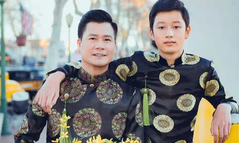 Quang Dũng cùng con trai diện áo dài đón Tết
