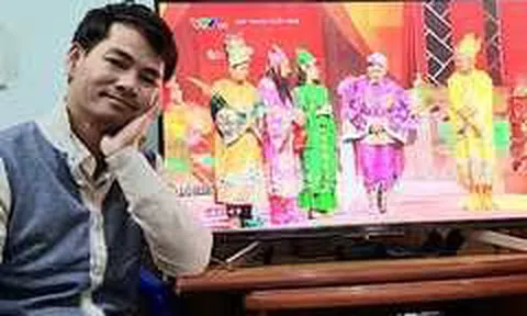 Xuân Bắc bồi hồi xem Táo Quân 2022, khán giả ồ ạt chê nhiều quảng cáo