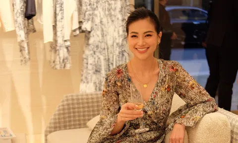 Hoa hậu Phương Khánh phản ứng khó hiểu khi bị hỏi về người yêu