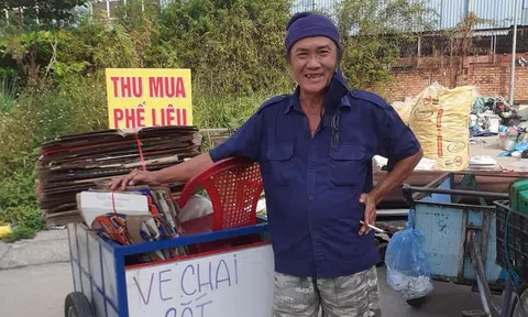 Nghệ sĩ Tiến Phước ở tuổi 62: Tôi không xấu hổ khi mua bán ve chai mưu sinh