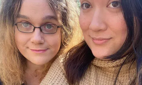 Từ chỗ suýt phá sản, cặp đôi này đổi đời chỉ sau 6 tiếng: Tất cả nhờ bán NFT