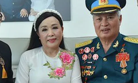 Lý do NSND Thu Hiền yêu và gắn bó với ông xã hơn 12 tuổi