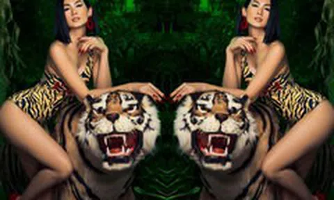 Ngoài 40 tuổi, Anh Thư không ngại khoe thân hình nóng bỏng