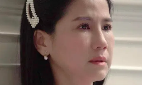 Diễn viên Đào Vân Anh: "Leo lên xe, tôi khóc nức nở"