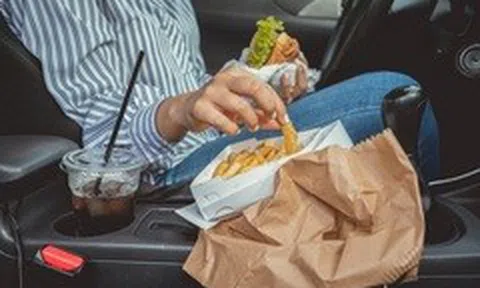 Nơi nào bẩn nhất và nơi nào sạch nhất trên xe ô tô?