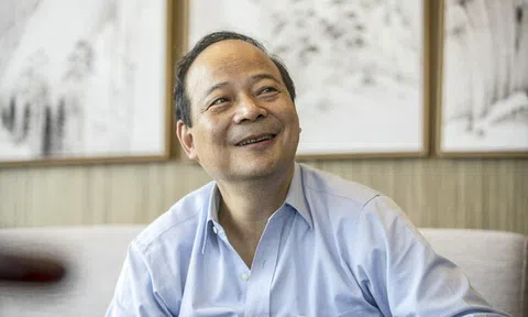 Chân dung 'vua pin xe điện' mà cả Elon Musk và Tim Cook đều phải nhờ vả