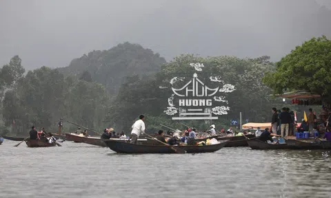 Hà Nội: Chùa Hương được mở cửa đón khách trở lại