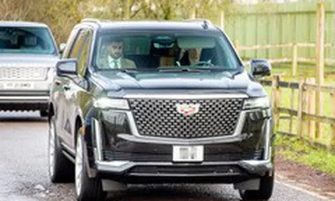 Ronaldo được bạn gái tặng Cadillac Escalade nhân dịp sinh nhật