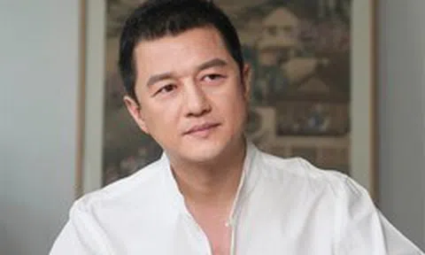 Lý Á Bằng chìm trong nợ nần