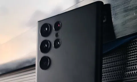 Galaxy S22 đã sẵn sàng để cạnh tranh thị phần iPhone ở Việt Nam?