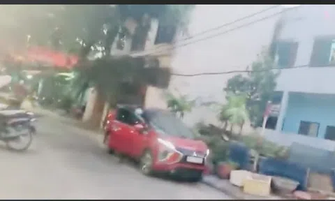 Người phụ nữ livestream "tố" bà Phương Hằng thuê người đánh chị gái mình gãy tay ở Gò Vấp