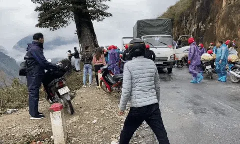 Diễn biến mới nhất vụ nhóm phượt thủ hành hung tài xế xe tải