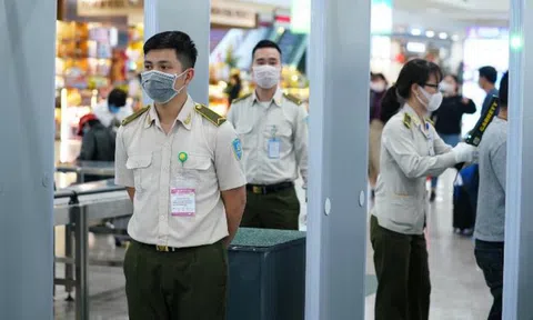 Người đàn ông 'cầm hộ’ đồng hồ hiệu của người khác từ sân bay Chu Lai tới Tân Sơn Nhất