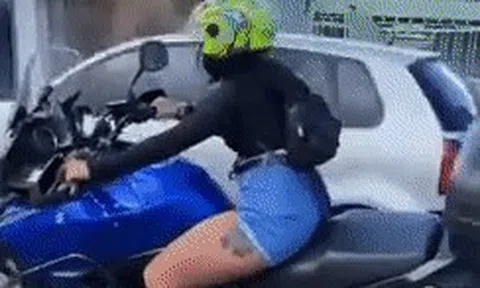 Nữ 'quái xế' nhận kết đắng khi vừa chạy mô tô vừa thể hiệnicon