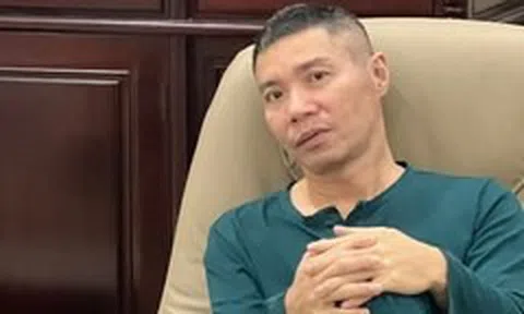 NSND Công Lý vẫn phải tập vật lý trị liệu