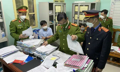 Bắt giám đốc và kế toán trưởng CDC tỉnh Thừa Thiên - Huế