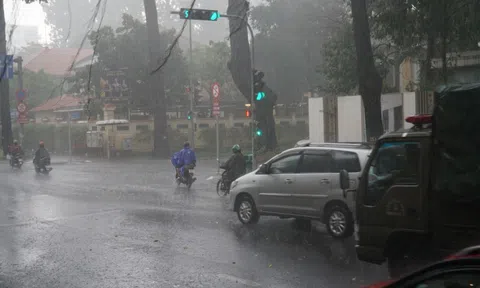 TP HCM xuất hiện mưa dông cục bộ