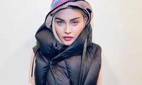 Madonna gây sốc vì 63 tuổi nhưng 'trông như 16'