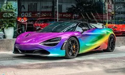 Cận cảnh McLaren 720S Spider màu độc tại TP.HCM