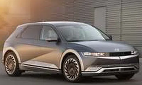 Đến lượt Hyundai, Genesis cảnh báo các đại lý khii đội giá bán cao hơn giá niêm yếticon