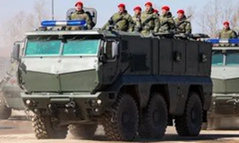 Điểm mặt 5 cỗ xe bọc thép 'khủng' của quân đội Nga