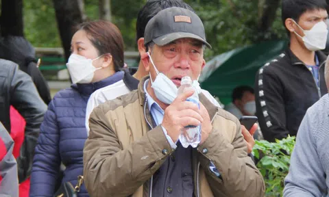 Đau xót tột cùng, 1 gia đình có 8 người chết và mất tích trong vụ chìm ca nô ở Cửa Đại