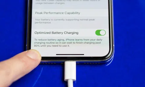 Các hãng đang thổi phồng thông số pin smartphone
