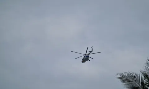 Danh tính 15 người chết ở biển Cửa Đại, trực thăng đang tìm 2 cháu bé mất tích