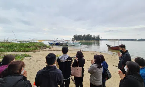 Vụ chìm canô ở Cửa Đại: Đáng lo giao thông thủy!