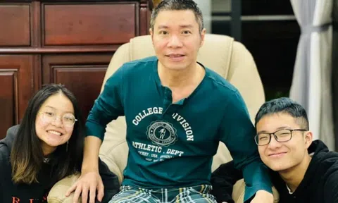 Sức khỏe tiến triển tốt, NSND Công Lý đăng ảnh rạng rỡ bên hai con