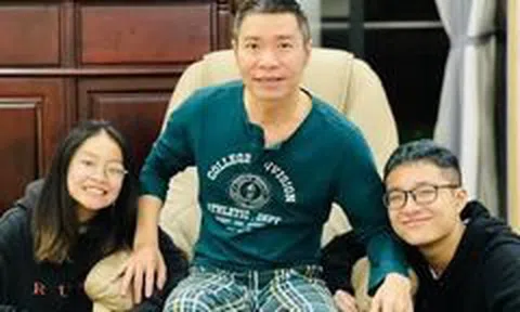 NSND Công Lý đăng ảnh 2 con kèm lời xúc động