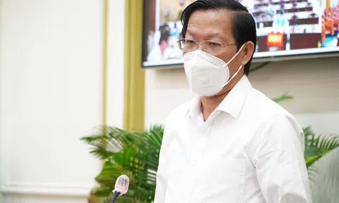 Chủ tịch UBND TP HCM: F0 không triệu chứng vẫn có thể đi làm