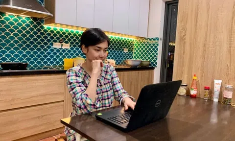 “Dở khóc dở cười” khi làm việc online