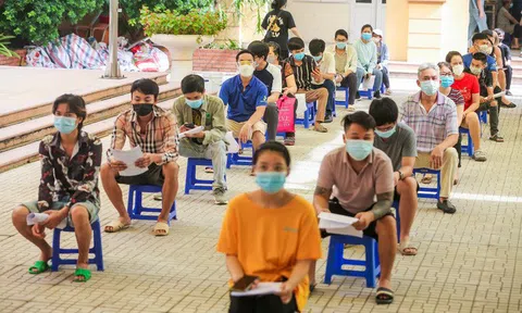 Sau 2 ngày giảm nhẹ, số mắc Covid-19 tại Hà Nội lại tăng với 31.899 ca