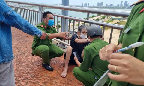 Đà Nẵng: Lại có người muốn nhảy cầu Thuận Phước tự tử
