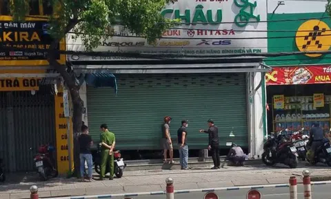 Cháy cửa hàng phân phối xe đạp, xe điện ở TP.HCM, thiêu rụi nhiều tài sản