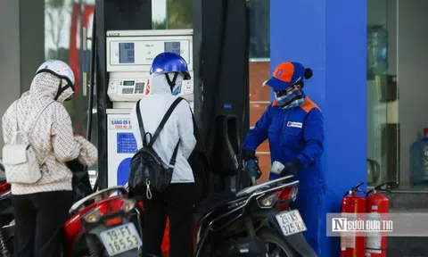 Chính phủ trình phương án giảm 50% thuế bảo vệ môi trường với xăng dầu