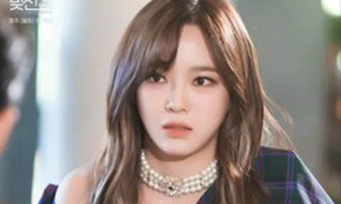 Nữ chính 'Hẹn hò chốn công sở': Bố mẹ ly hôn, từng sống tầng hầm