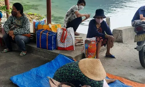 Tuyến thủy Cửa Đại - Cù Lao Chàm dừng đột ngột, người dân và du khách không kịp trở tay