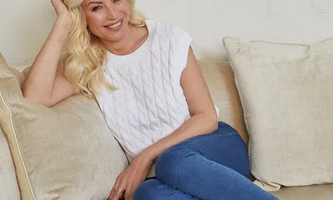 Nữ diễn viên Anh hé lộ quá khứ bị quay lén cảnh 'giường chiếu'