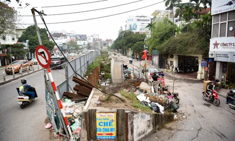 Dự án hơn 800 tỷ đồng ở Hà Nội chậm tiến độ: Nhếch nhác, đe dọa tính mạng người dân