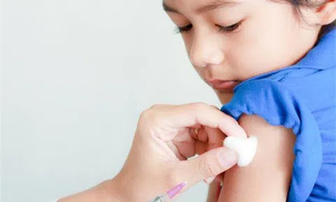 Thủ tướng yêu cầu nghiên cứu tiêm vaccine phòng COVID-19 cho trẻ 3-5 tuổi