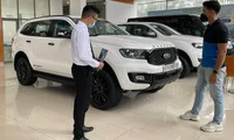 Khủng hoảng thiếu linh kiện, khách Việt mòn mỏi chờ giao xeicon