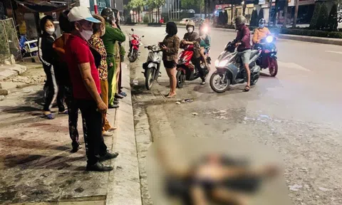 Ba người đi đường vô tình bị tạt axit: "Vào mắt cháu tôi rồi, tôi không nhìn thấy gì"